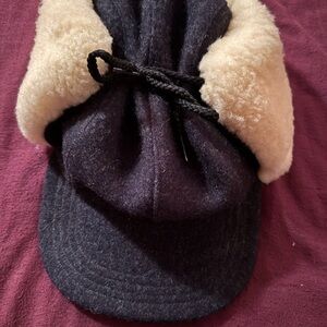 Filson Gray virgin wool/sheepskin shearling cap